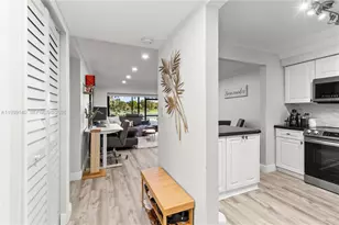 9001 Jacaranda, Plantation, FL 33324 - Photo 12