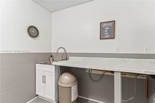 9001 Jacaranda, Plantation, FL 33324 - Photo 38