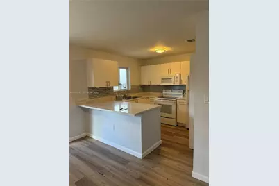 582 SW 2nd Pl, Florida City, FL 33034 - Photo 16