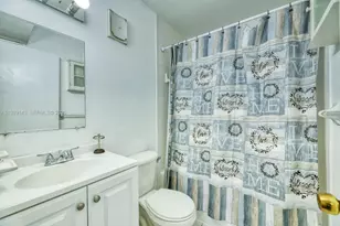 840 SW 105th Ave, Miami, FL 33174 - Photo 10