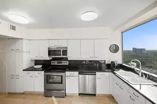 1541 Brickell Ave, Miami, FL 33129 - Photo 20