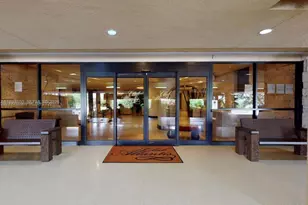 2555 Collins Ave, Miami Beach, FL 33140 - Photo 16