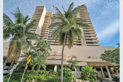 2555 Collins Ave #1504, Miami Beach, FL 33140 - Photo 2