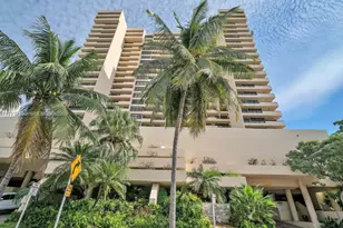 2555 Collins Ave, Miami Beach, FL 33140 - Photo 2