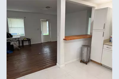 2550 NW 153rd St, Miami Gardens, FL 33054 - Photo 8