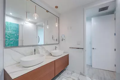 10201 Collins Ave #804, Bal Harbour, FL 33154 - Photo 14
