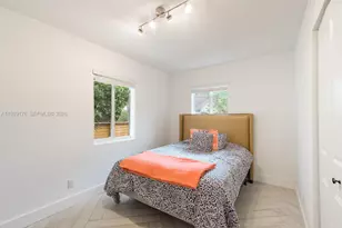 44 NW 40th St, Miami, FL 33127 - Photo 16