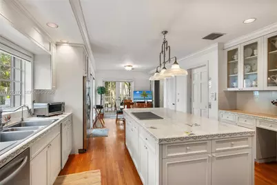 3455 S Moorings Way, Miami, FL 33133 - Photo 18