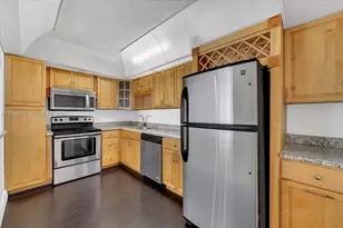 19390 Collins Av, Sunny Isles Beach, FL 33160 - Photo 6