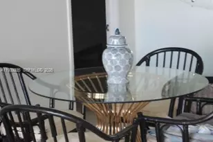 2425 Presidential Way, West Palm Beach, FL 33401 - Photo 4