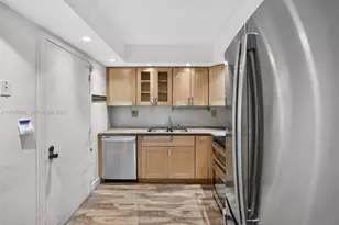 600 Three Islands Boulevard, Hallandale Beach, FL 33009 - Photo 10