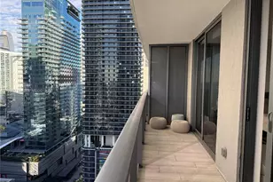 55 SW 9th St, Miami, FL 33130 - Photo 10