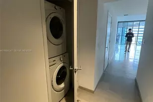 88 SW 7th St, Miami, FL 33130 - Photo 4