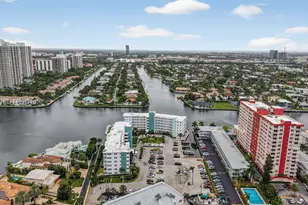 3209 S Ocean Dr, Hallandale Beach, FL 33009 - Photo 92