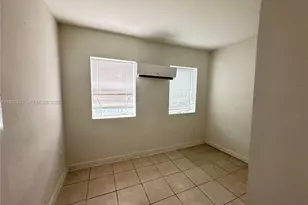 1021 NW 3rd St, Miami, FL 33128 - Photo 6