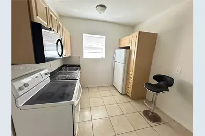 1021 NW 3rd St #101, Miami, FL 33128 - Photo 10