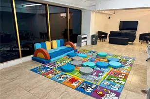 100 Lincoln Rd, Miami Beach, FL 33139 - Photo 26