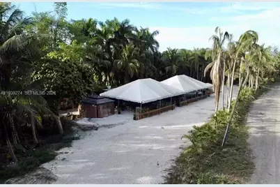 1981 SW 127th Ave, Davie, FL 33325 - Photo 2