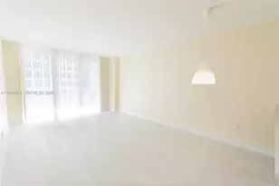 500 Brickell Ave, Miami, FL 33131 - Photo 8