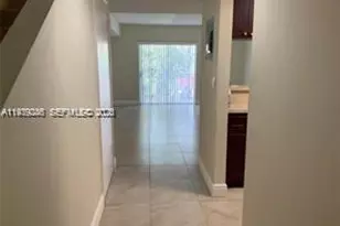250 NW 107th Ave, Miami, FL 33172 - Photo 4