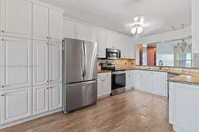 7592 Granville Dr #411, Tamarac, FL 33321 - Photo 6