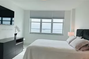 800 Claughton Island Dr, Miami, FL 33131 - Photo 20