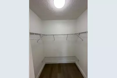 1015 NW 45th Ave #101, Miami, FL 33126 - Photo 8
