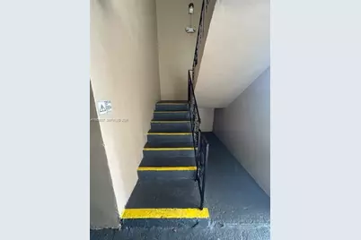 1015 NW 45th Ave #101, Miami, FL 33126 - Photo 12