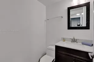 3725 S Ocean Dr, Hollywood, FL 33019 - Photo 24