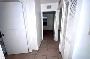 14140 NE 2nd Ct, Miami, FL 33161 - Photo 12