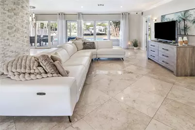 2031 NE 14th Ct, Fort Lauderdale, FL 33304 - Photo 6