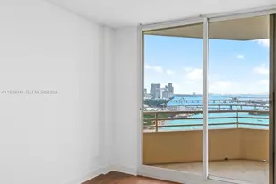 888 Brickell Key, Miami, FL 33131 - Photo 18