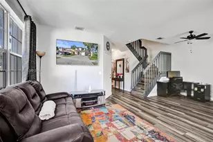 9175 NW 40th Pl, Sunrise, FL 33351 - Photo 16