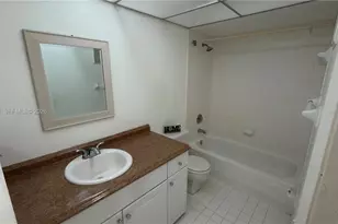 468 NE 206th Ln, Miami, FL 33179 - Photo 6