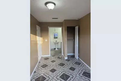 8071 SW 24th Pl, Miramar, FL 33025 - Photo 10