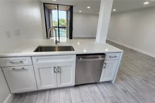 750 Egret Cir, Delray Beach, FL 33444 - Photo 2