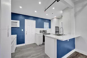 1085 NE 126th St, North Miami, FL 33161 - Photo 10
