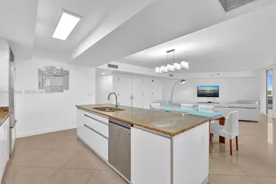 17201 Collins Ave #1107, Sunny Isles Beach, FL 33160 - Photo 18