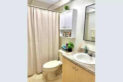 1355 W 44 Place #215, Hialeah, FL 33012 - Photo 4