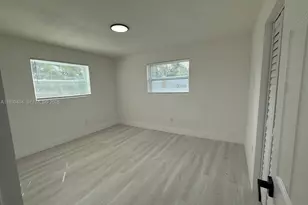 2920 NW 64th St, Miami, FL 33147 - Photo 10