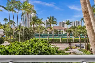 21050 Point Pl, Aventura, FL 33180 - Photo 24
