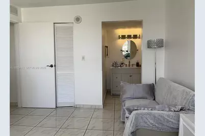 17021 N Bay Rd #907, Sunny Isles Beach, FL 33160 - Photo 10