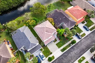 171 NW 151st Ave, Pembroke Pines, FL 33028 - Photo 24