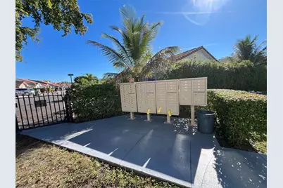 5300 W 21st Ct #112, Hialeah, FL 33016 - Photo 22