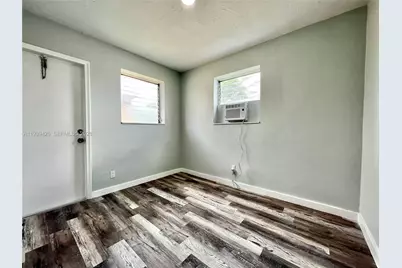 725 NW 7th Ave #2, Hallandale Beach, FL 33009 - Photo 12