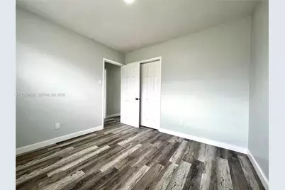 725 NW 7th Ave #2, Hallandale Beach, FL 33009 - Photo 16