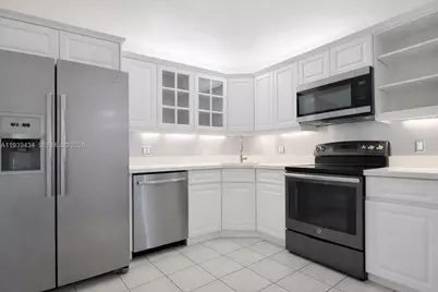 2201 S Ocean Dr #407, Hollywood, FL 33019 - Photo 2