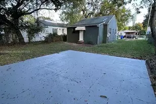 342 NW 43rd St, Miami, FL 33127 - Photo 14