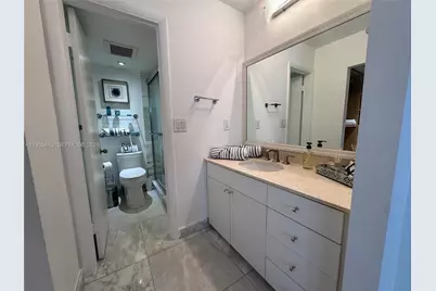 3301 N Country Club Dr #104, Aventura, FL 33180 - Photo 30