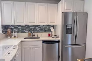 3301 N Country Club Dr, Aventura, FL 33180 - Photo 2